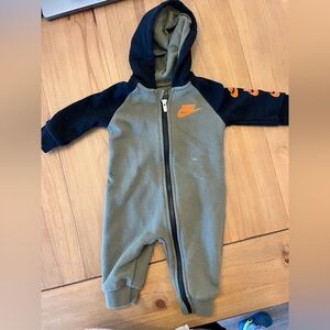 nike sweat suit
